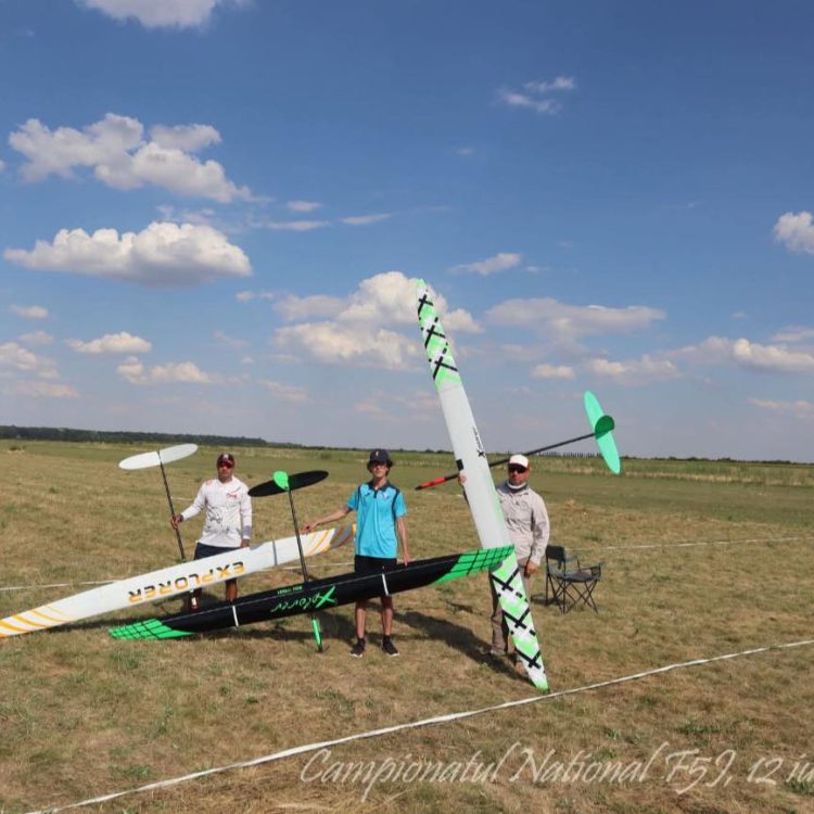 Locul 1 pe echipe la Campionatul National